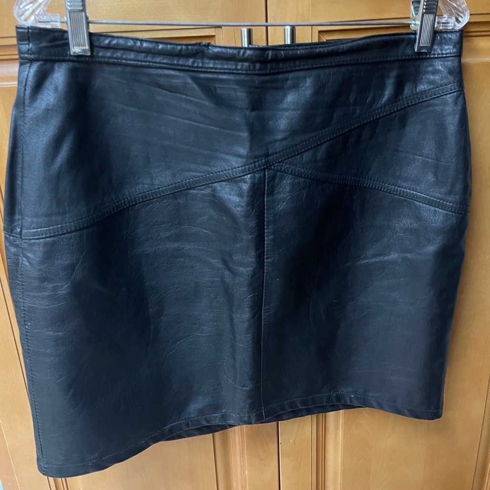 Authentic leather mini skirt. Size 16
